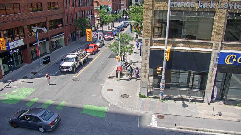Traffic camera image at 2025-06-30 18:00:31