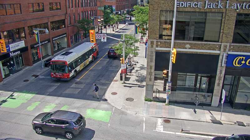 Traffic camera image at 2025-06-30 19:30:37