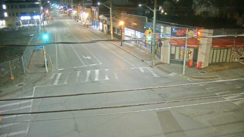 Traffic camera image at 2025-04-25 08:00:17