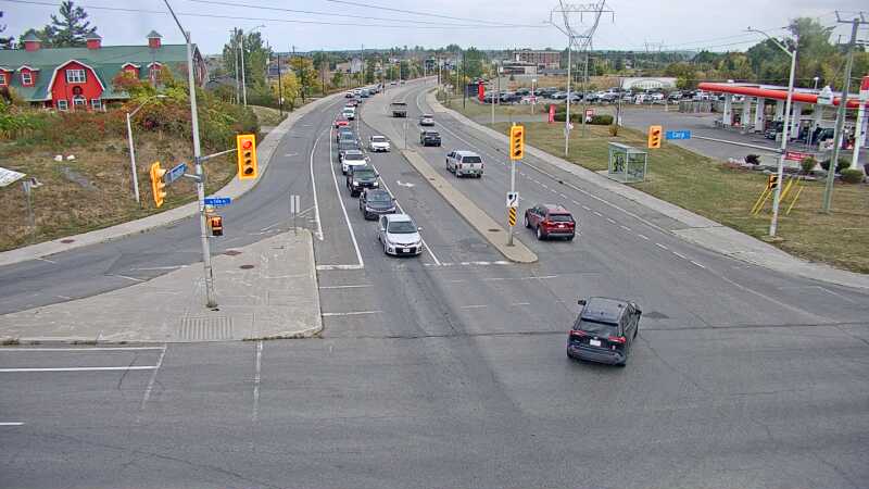 Traffic camera image at 2025-09-18 17:15:34