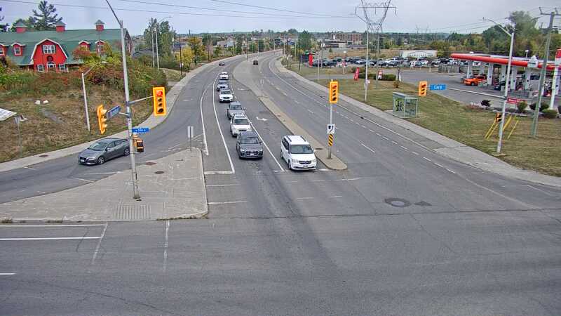 Traffic camera image at 2025-09-18 17:20:27