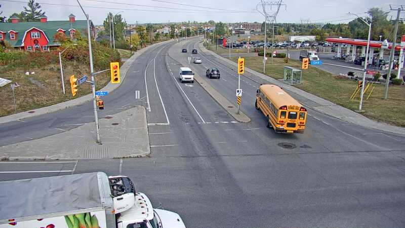 Traffic camera image at 2025-09-18 17:45:38