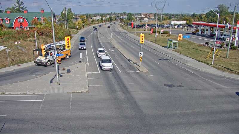Traffic camera image at 2025-09-18 18:35:30