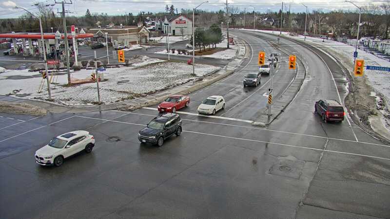 Traffic camera image at 2024-12-30 17:25:44