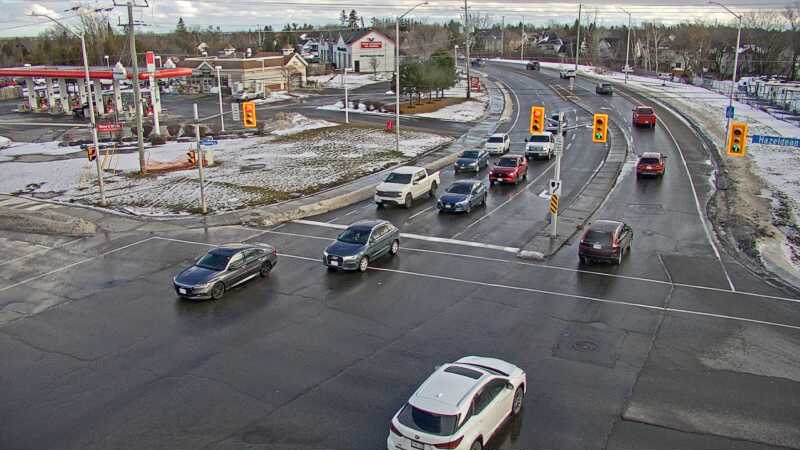 Traffic camera image at 2024-12-30 17:45:37