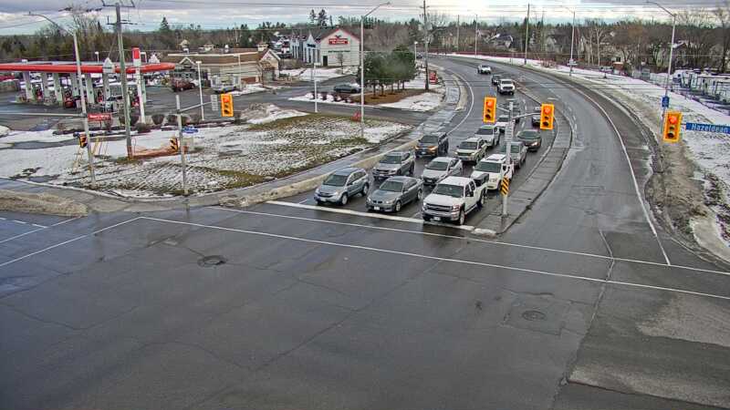 Traffic camera image at 2024-12-30 17:55:33