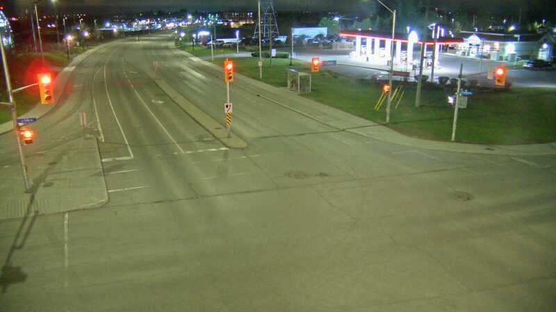 Traffic camera image at 2025-05-09 05:40:23
