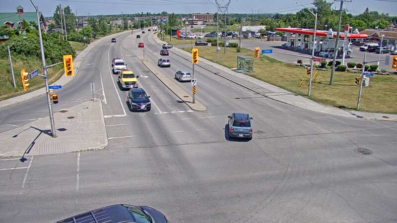 Traffic camera image at 2025-06-30 17:15:41