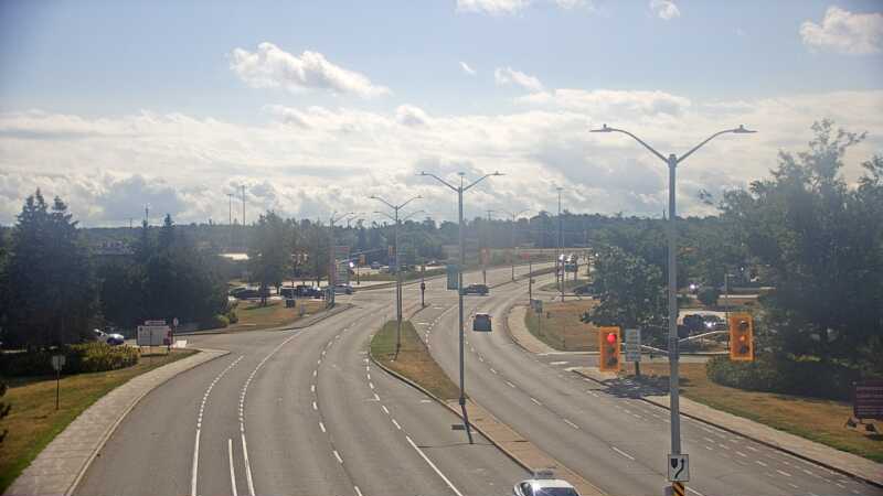 Traffic camera image at 2025-08-24 14:20:31