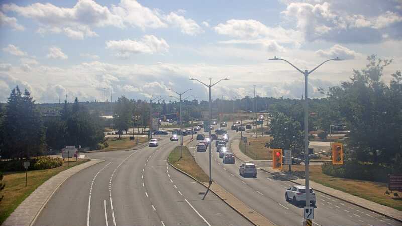 Traffic camera image at 2025-08-24 14:40:30