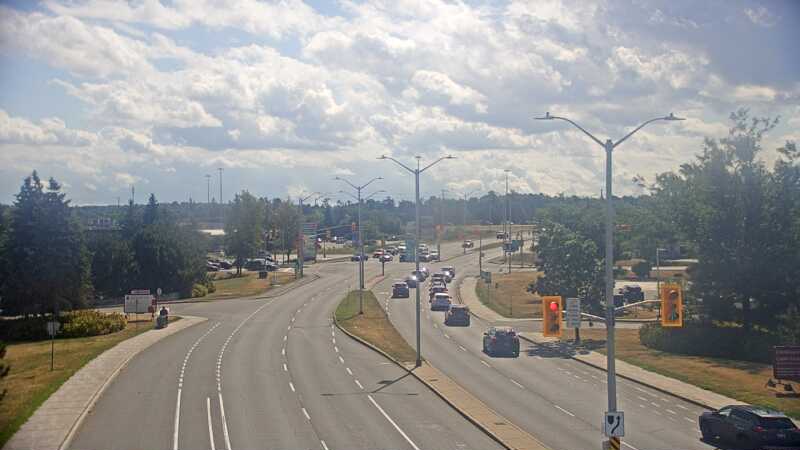 Traffic camera image at 2025-08-24 15:10:30