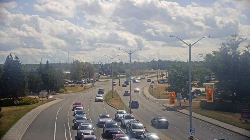 Traffic camera image at 2025-08-24 15:25:32