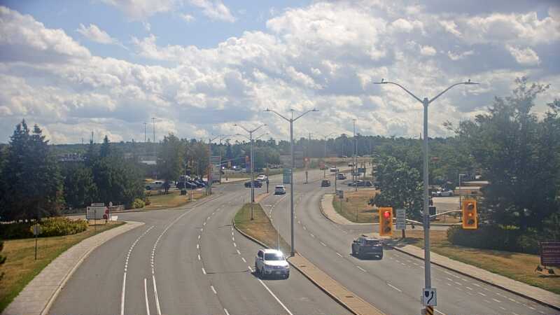 Traffic camera image at 2025-08-24 15:40:33