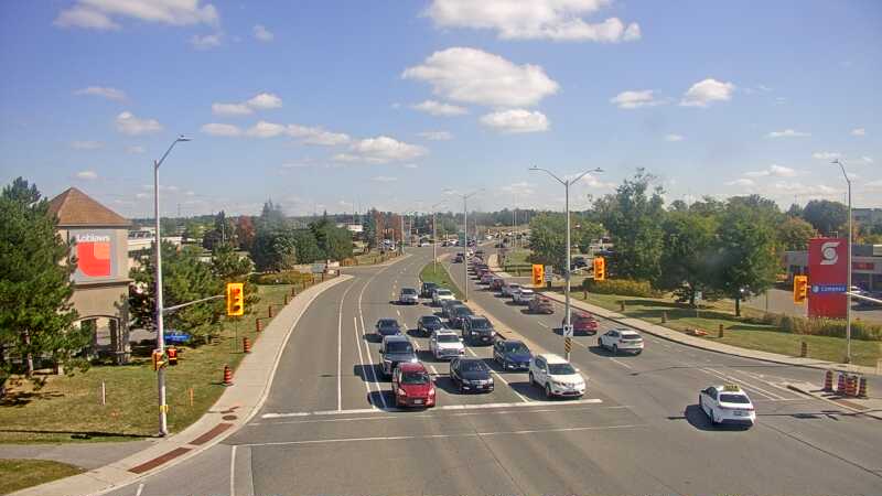 Traffic camera image at 2025-09-14 18:15:32