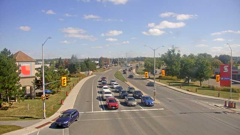 Traffic camera image at 2025-09-14 18:25:33