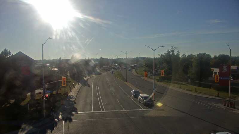 Traffic camera image at 2025-09-15 12:15:33