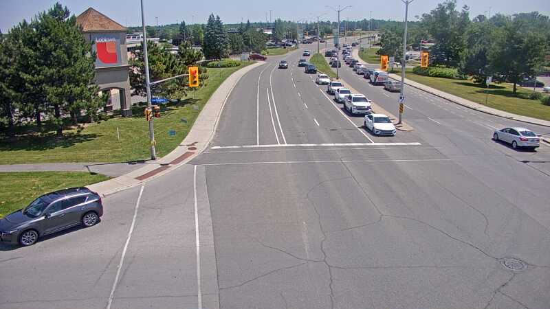 Traffic camera image at 2025-06-30 17:10:39