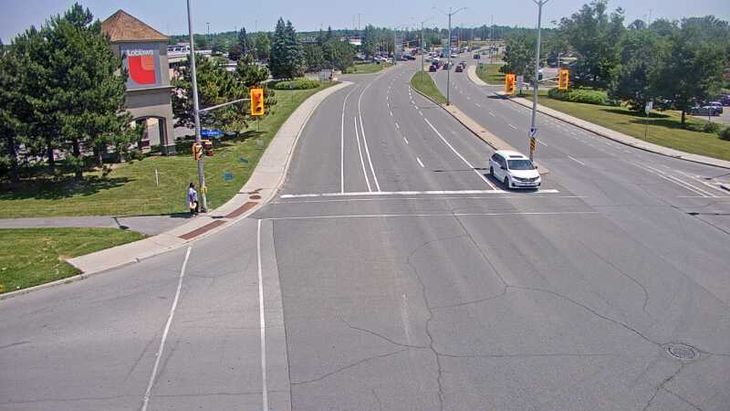 Traffic camera image at 2025-06-30 17:20:46