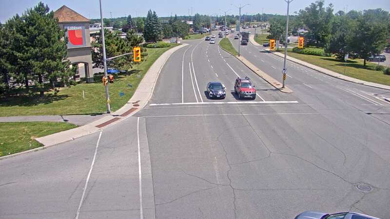 Traffic camera image at 2025-06-30 17:25:46