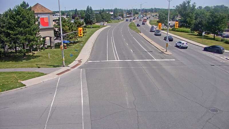 Traffic camera image at 2025-06-30 18:00:32