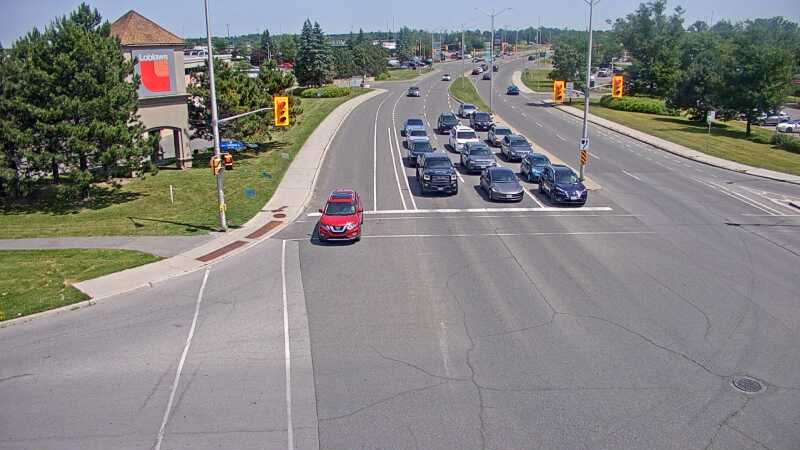 Traffic camera image at 2025-06-30 18:25:32