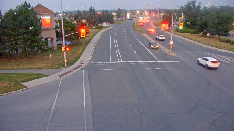Traffic camera image at 2025-07-31 00:40:27