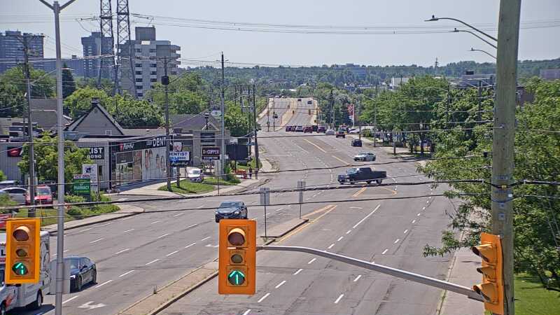 Traffic camera image at 2025-06-30 15:40:06