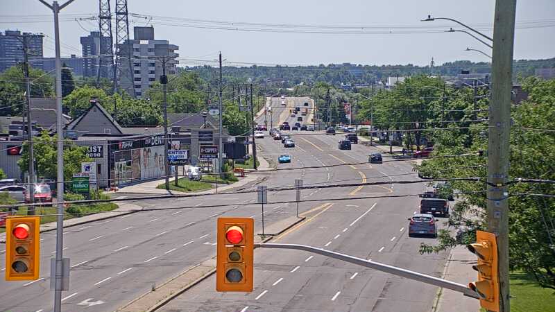 Traffic camera image at 2025-06-30 16:05:06