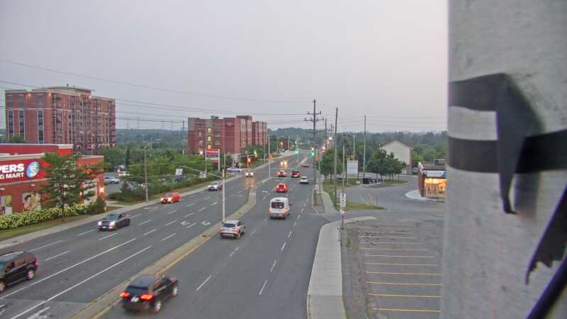 Traffic camera image at 2025-07-31 00:35:08