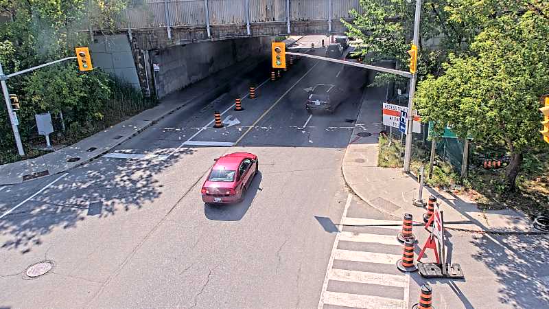 Traffic camera image at 2025-08-24 14:40:30