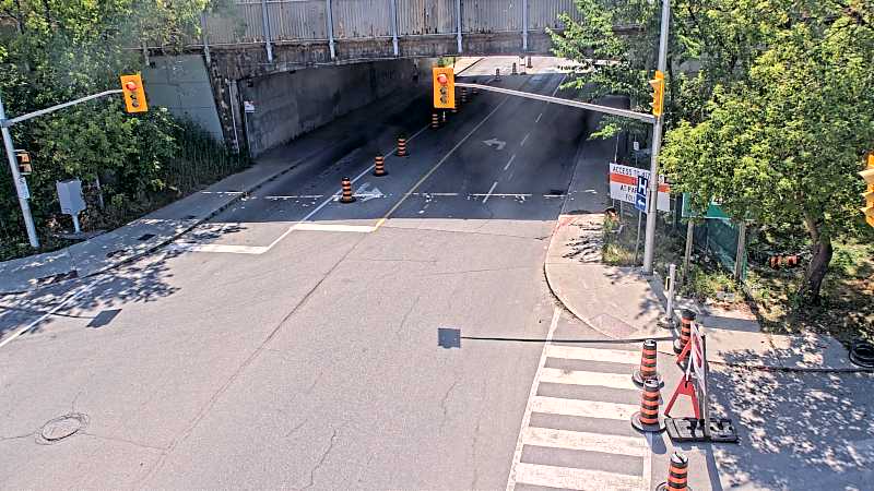 Traffic camera image at 2025-08-24 15:35:28