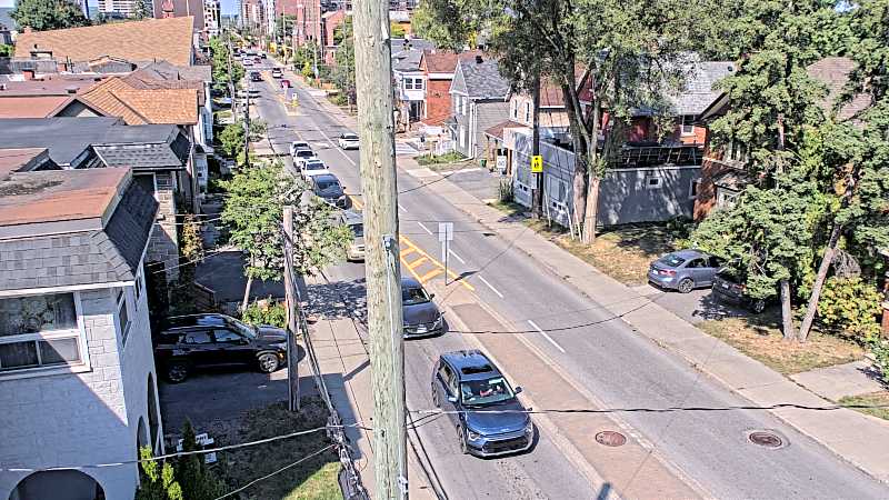 Traffic camera image at 2025-09-14 17:45:37