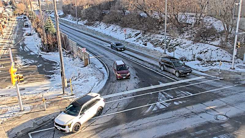 Traffic camera image at 2024-12-21 15:31:15