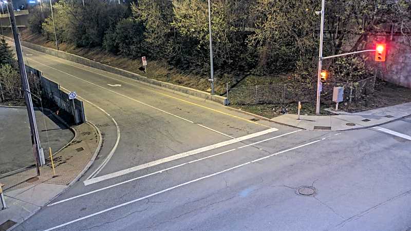 Traffic camera image at 2025-05-09 06:05:24