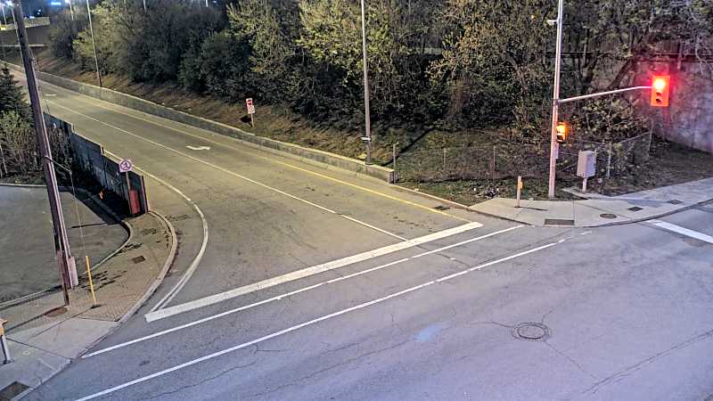 Traffic camera image at 2025-05-09 06:20:27