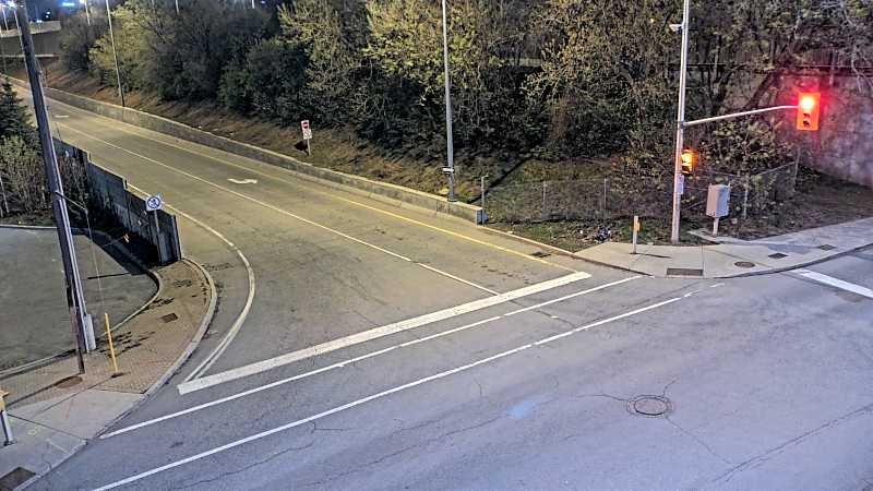 Traffic camera image at 2025-05-09 06:30:21