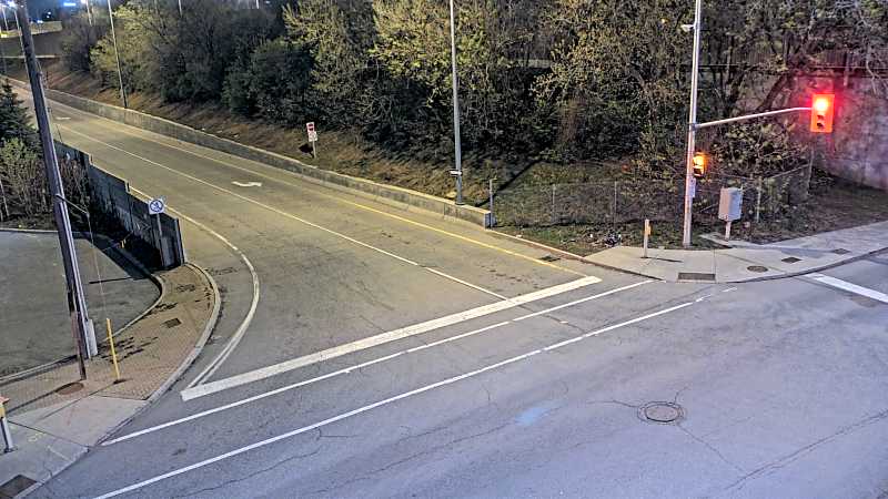 Traffic camera image at 2025-05-09 07:30:22