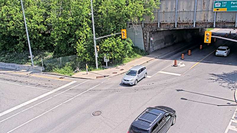 Traffic camera image at 2025-06-30 17:55:30