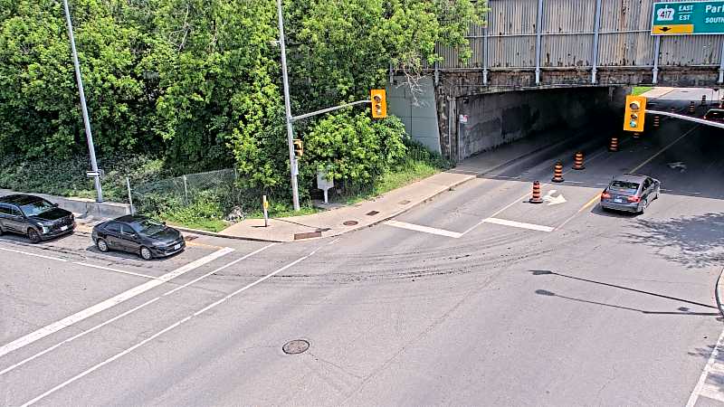 Traffic camera image at 2025-06-30 18:10:31