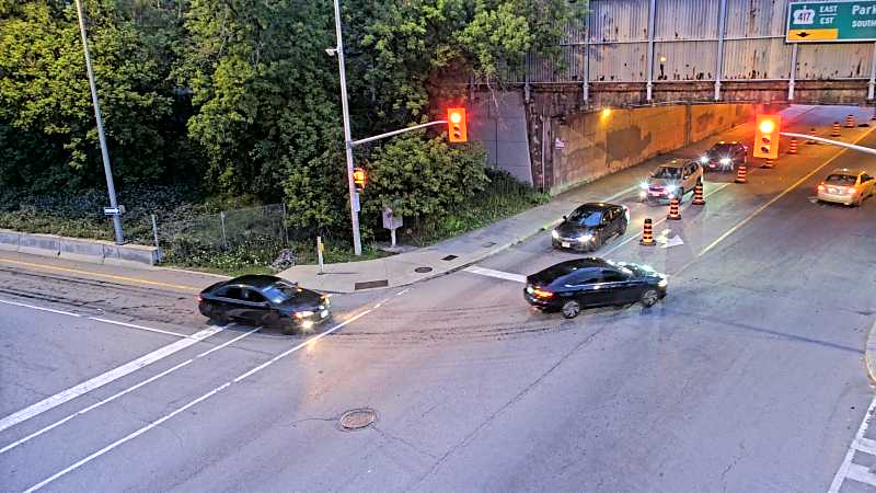 Traffic camera image at 2025-07-01 01:15:30