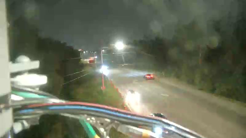 Traffic camera image at 2025-08-04 01:35:34