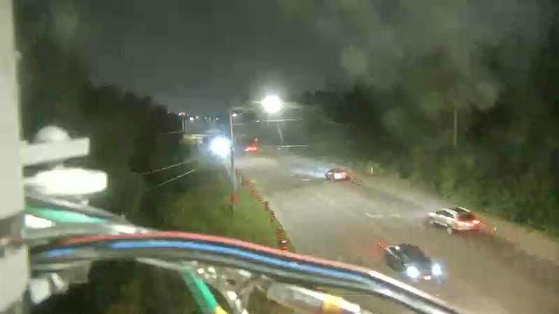 Traffic camera image at 2025-08-04 01:40:26