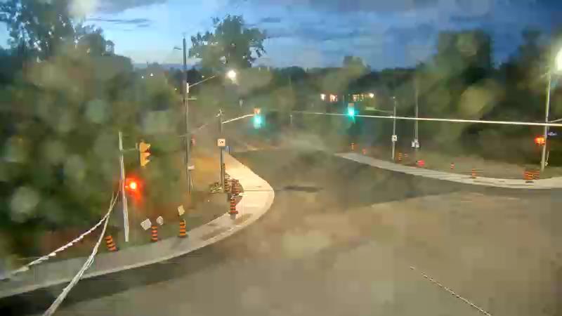 Traffic camera image at 2025-08-25 00:30:28