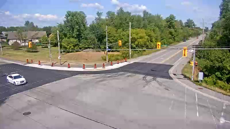 Traffic camera image at 2025-09-01 18:25:31