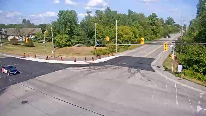 Traffic camera image at 2025-09-01 18:40:30