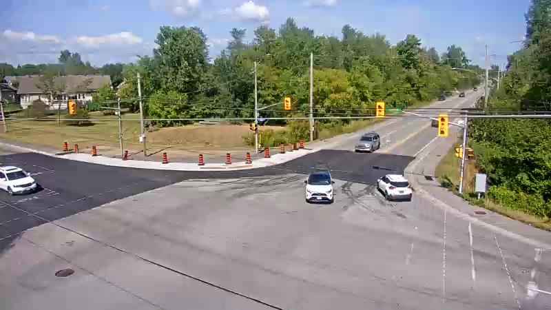 Traffic camera image at 2025-09-01 19:00:29