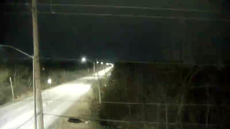 Traffic camera image at 2025-04-25 08:25:30