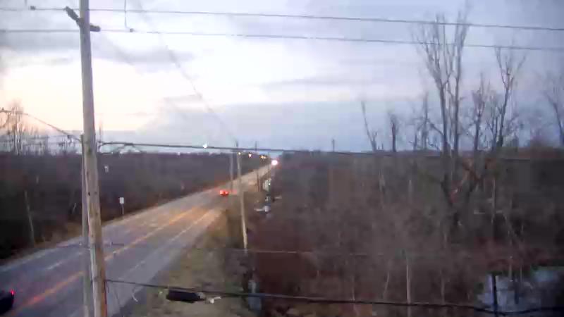 Traffic camera image at 2025-04-25 09:40:31