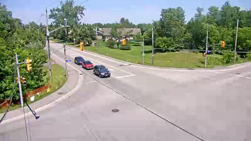 Traffic camera image at 2025-06-30 16:40:32
