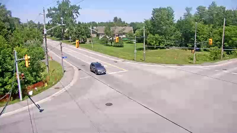 Traffic camera image at 2025-06-30 17:05:37
